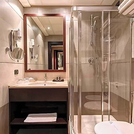 Western Palace Отель 4*