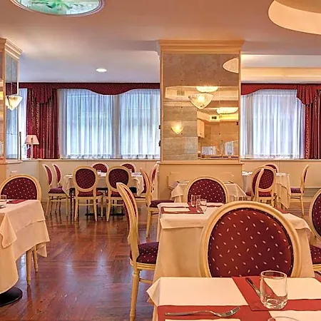 Western Palace 4*
