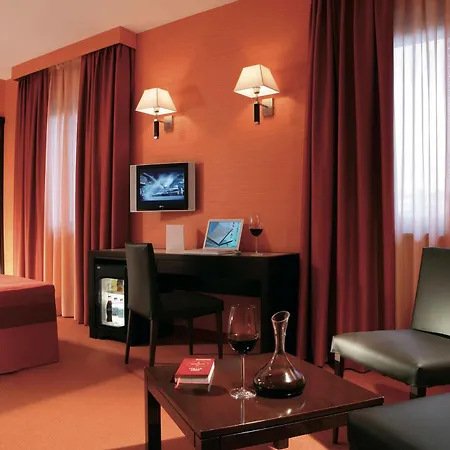 Western Palace Hotel